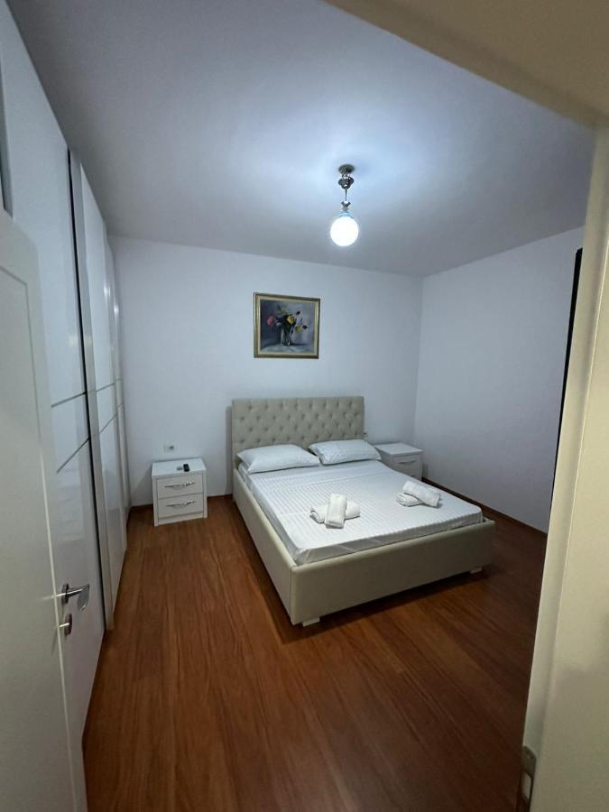 Elby Apartments Берат Экстерьер фото