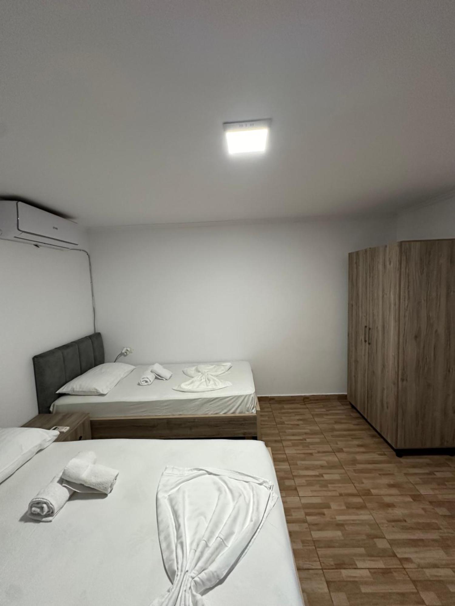 Elby Apartments Берат Экстерьер фото